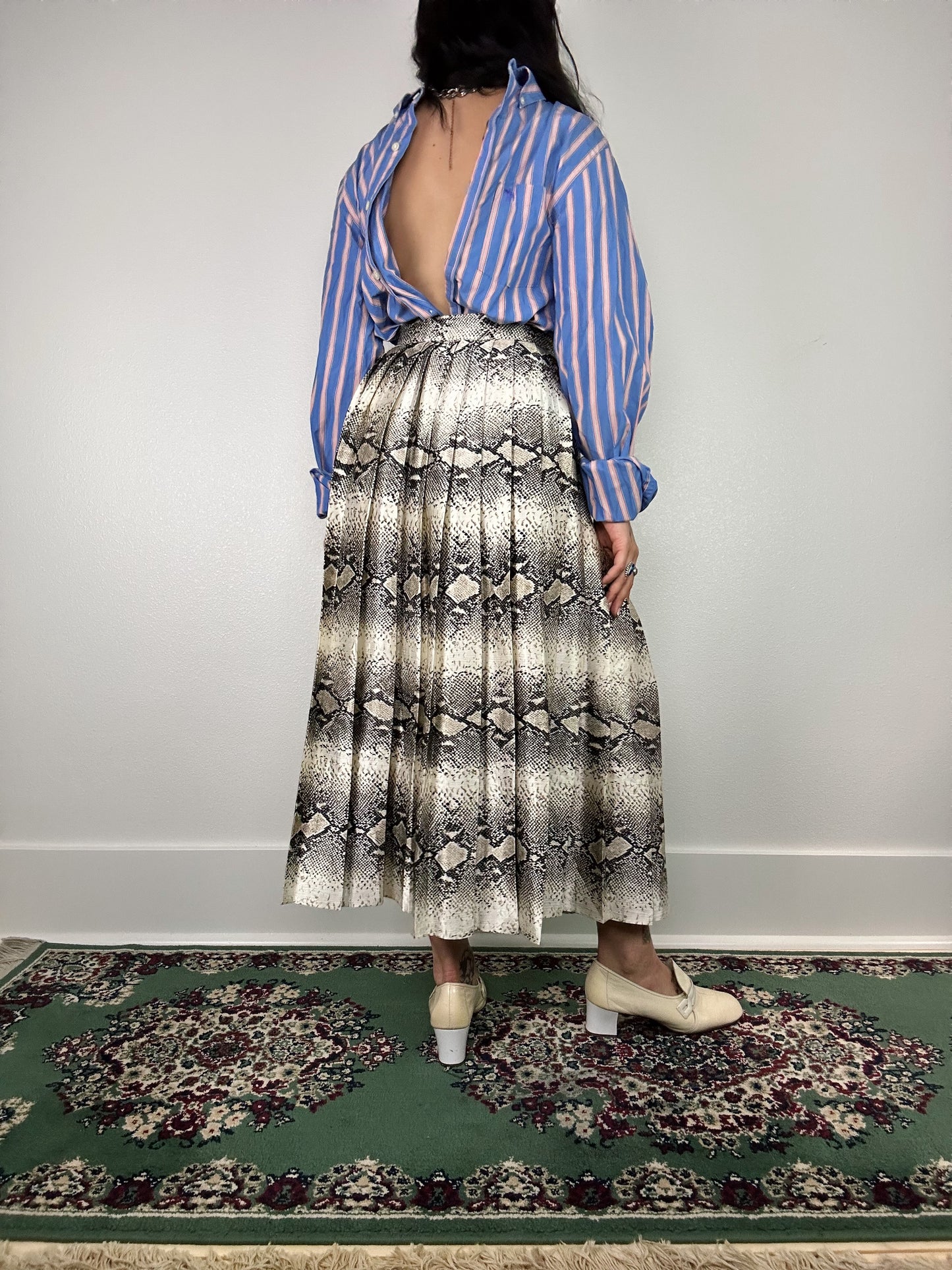 1970's Pleated Snake