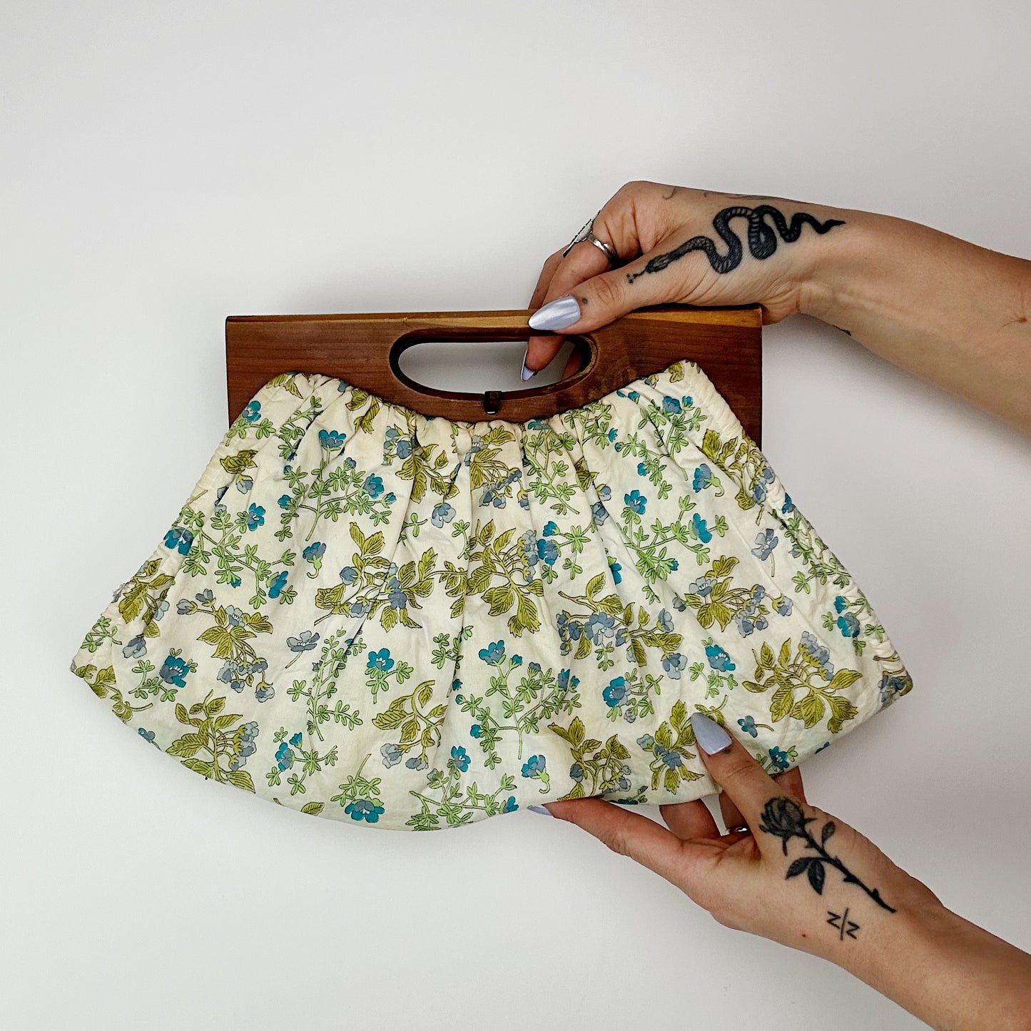 1970's Wooden Handle Floral Purse