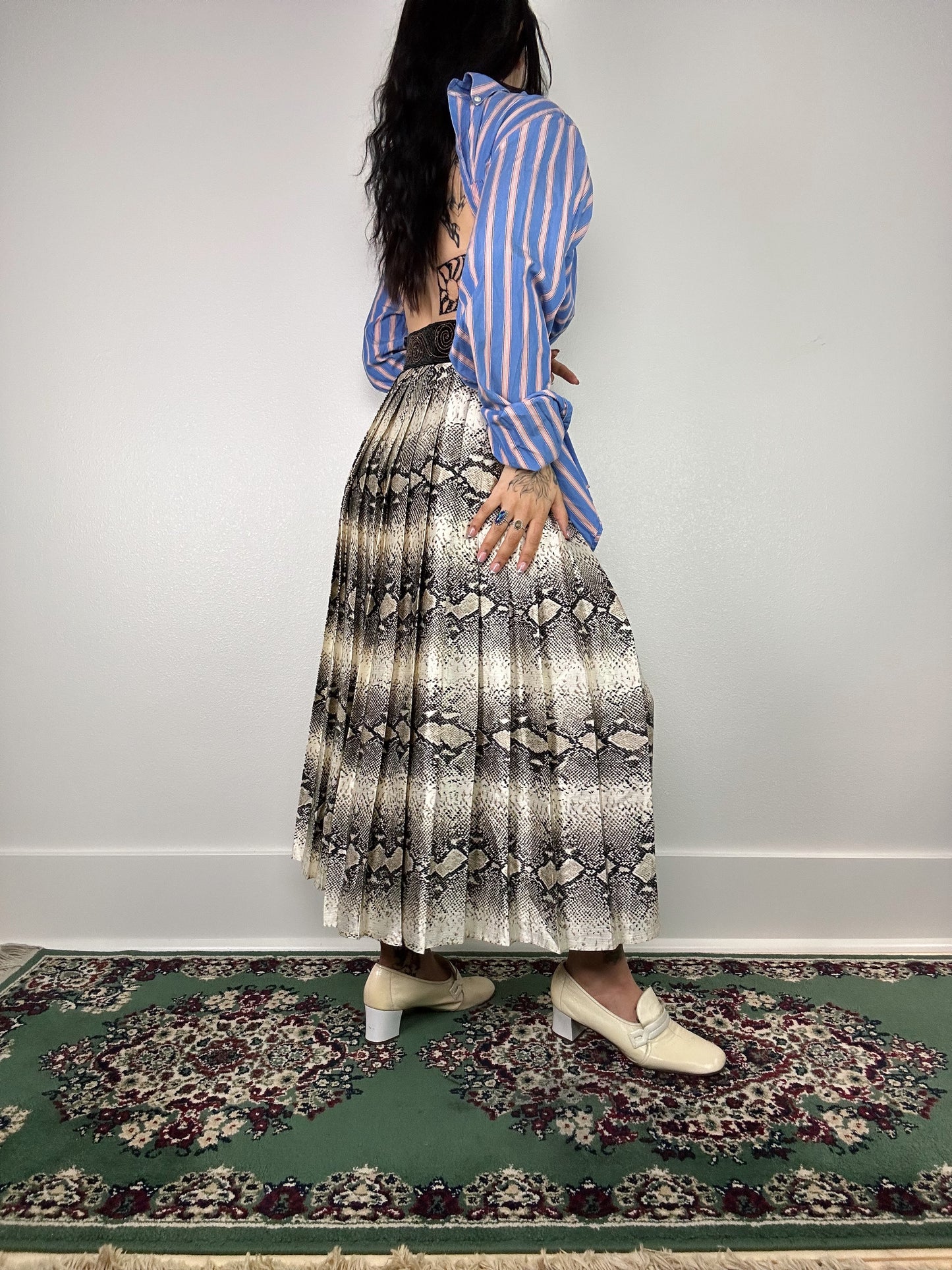 1970's Pleated Snake